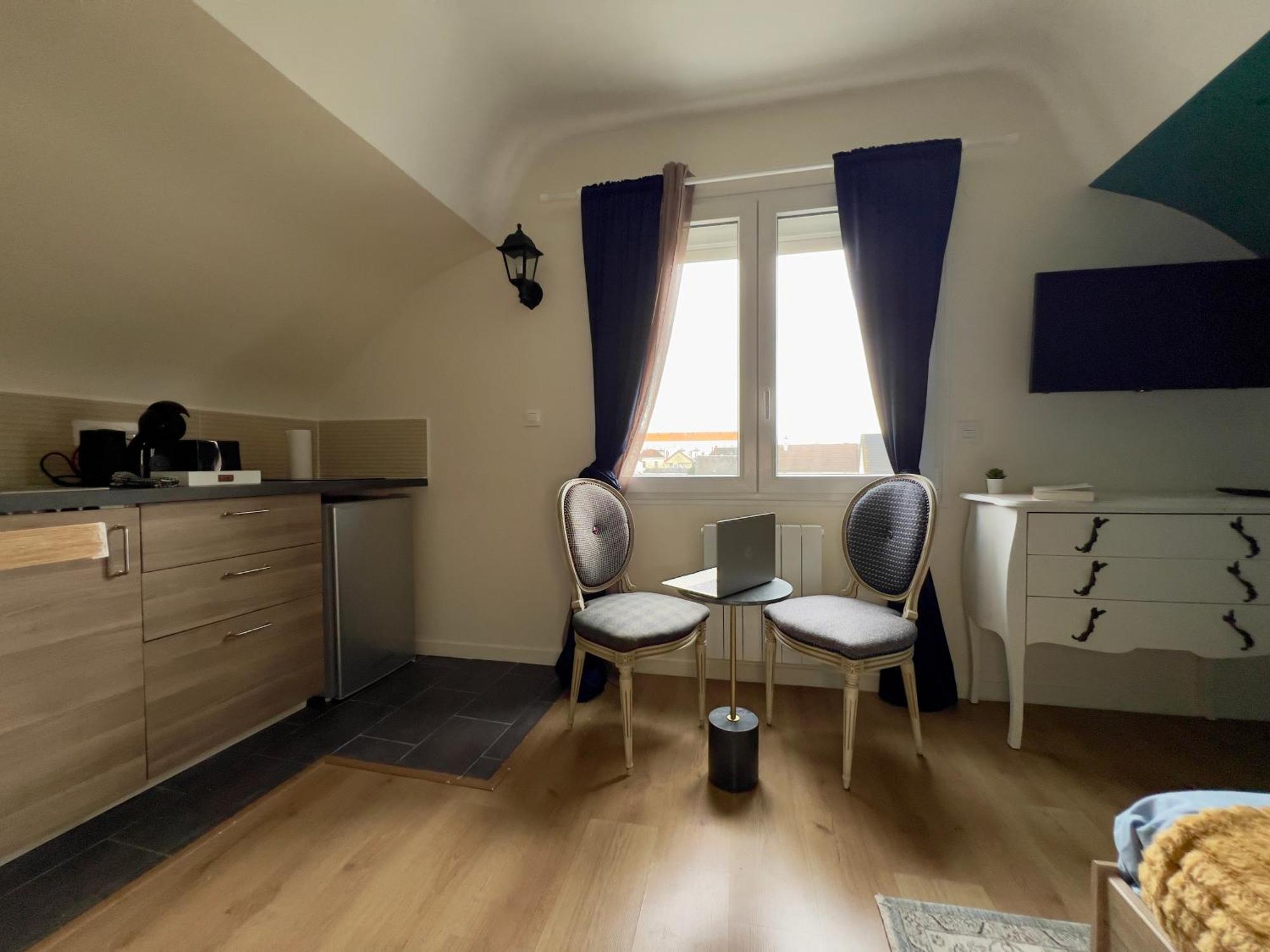 Châtellerault Studios Ideal Pro I Centre-Ville & Parking Gratuit מראה חיצוני תמונה