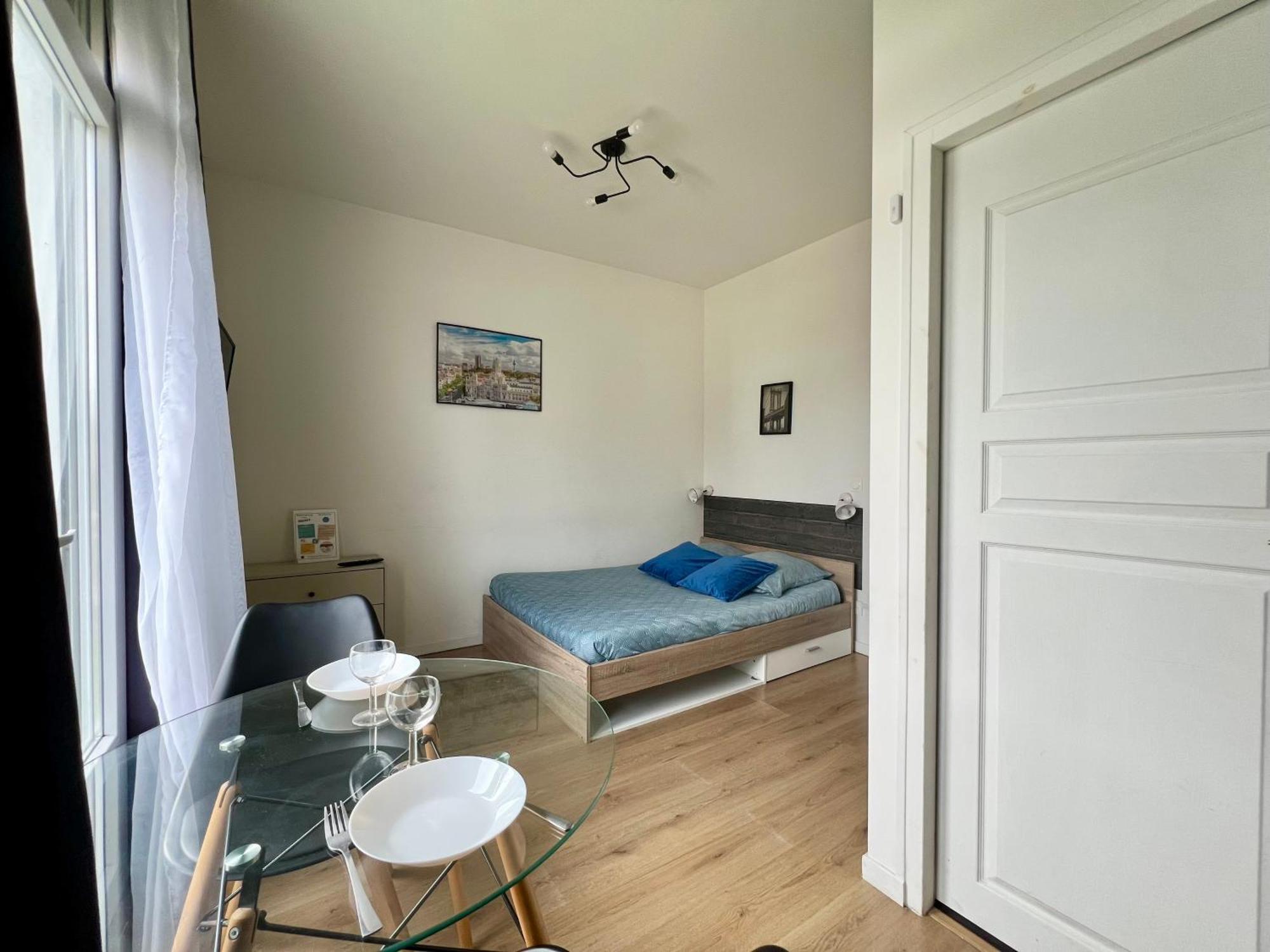 Châtellerault Studios Ideal Pro I Centre-Ville & Parking Gratuit מראה חיצוני תמונה